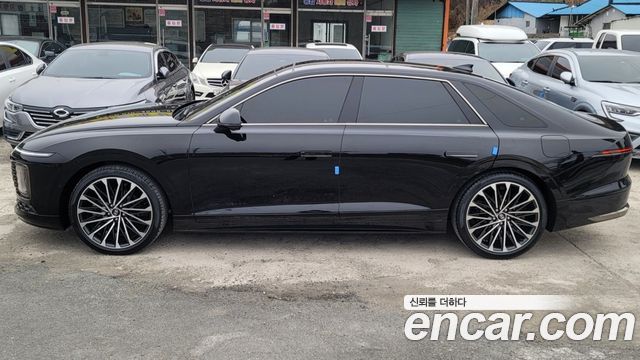 Hyundai Grandeur (GN7) 2,5 Gasoline 2WD Calligraphy 2023 — фото 15