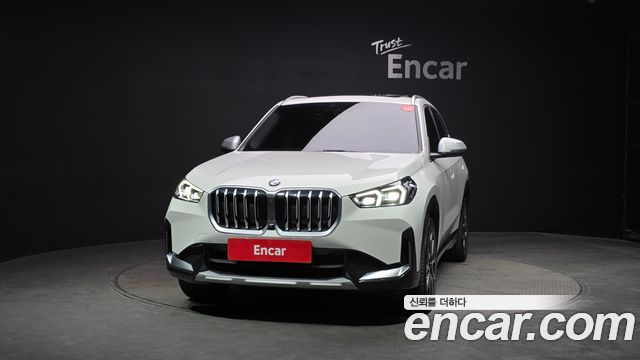 BMW X1 (U11) xDrive 20i xLine 2024 — фото 3