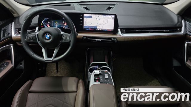 BMW X1 (U11) xDrive 20i xLine 2024 — фото 7