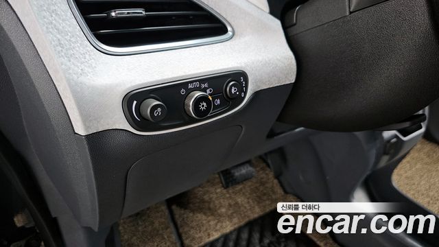 Chevrolet Bolt EV EV Premier 2020 — фото 16