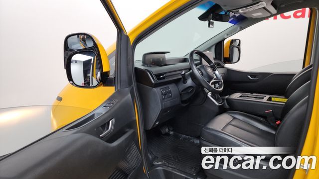 Hyundai Staria 4WD Kinder Safety Car 11-Seater 2022 — фото 10