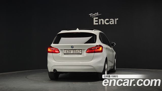 BMW 2 Series Active Tourer (F45) Luxury 2015 — фото 4