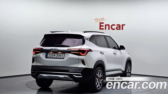 Kia Seltos Gasoline 1.6 Turbo 2WD Signature 2023 — фото 2