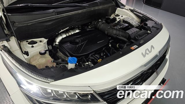Kia Seltos Gasoline 1.6 Turbo 2WD Signature 2023 — фото 6