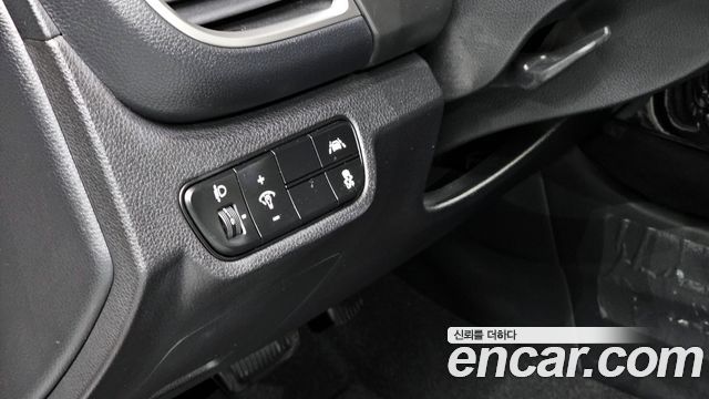 Kia Seltos Gasoline 1.6 Turbo 2WD Signature 2023 — фото 15