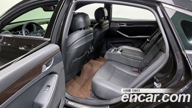 Genesis G80 3.3 GDI AWD Luxury 2019 — фото 16