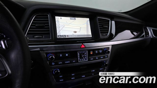 Genesis G80 3.3 GDI AWD Luxury 2019 — фото 18