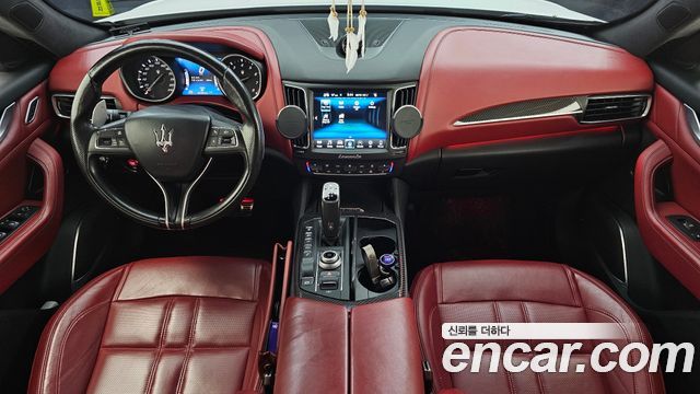 Maserati Levante 3.0 AWD GranSport 2019 — фото 7