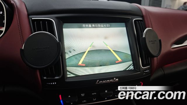 Maserati Levante 3.0 AWD GranSport 2019 — фото 15