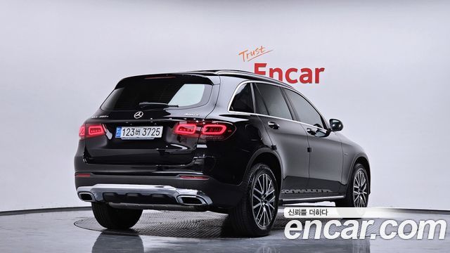 Mercedes-Benz GLC-Class (X253) GLC300e 4MATIC 2021 — фото 2
