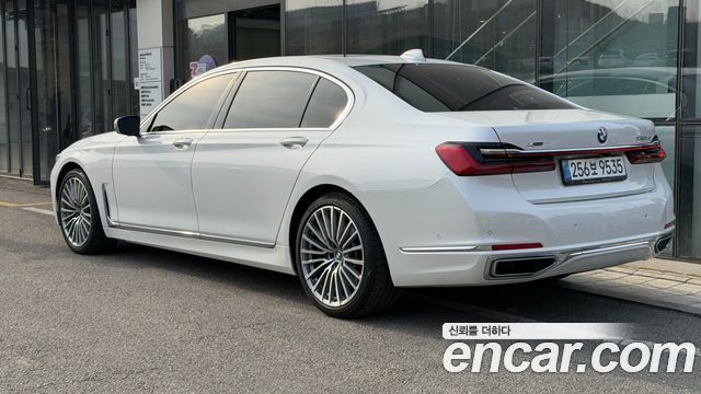 BMW 7 Series (G11) 730Ld xDrive Design Pure Excellence 2022 — фото 2