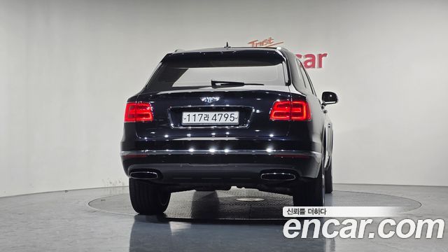 Bentley Bentayga 6.0 W12 2018 — фото 4