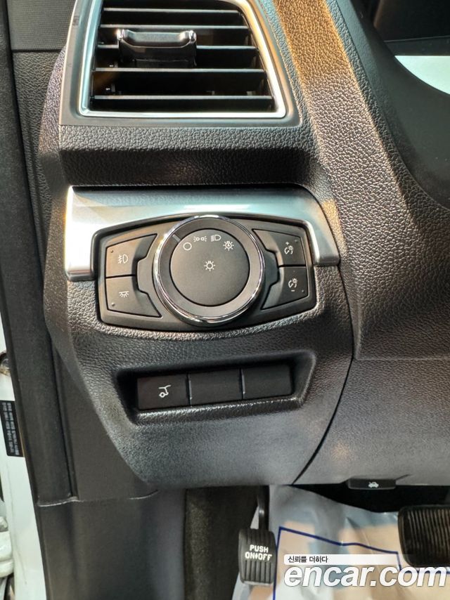 Ford Explorer 2.3 Limited 4WD 5th 2017 — фото 18