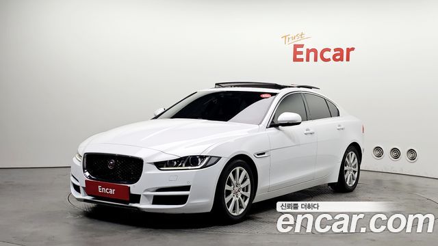 Jaguar XE 20t Prestige