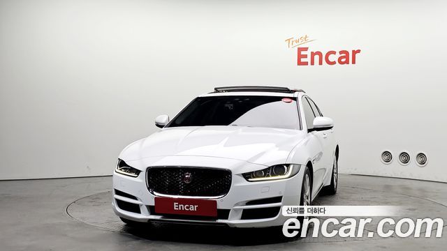 Jaguar XE 20t Prestige 2016 — фото 3