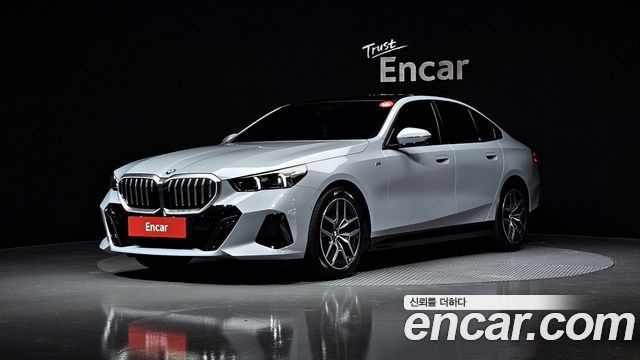 BMW 5 Series (G60) 520i M Sport 2025 — фото 1