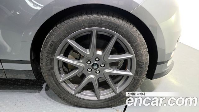 Land Rover Range Rover Velar 3.0 P400 R-Dynamic HSE 2022 — фото 5