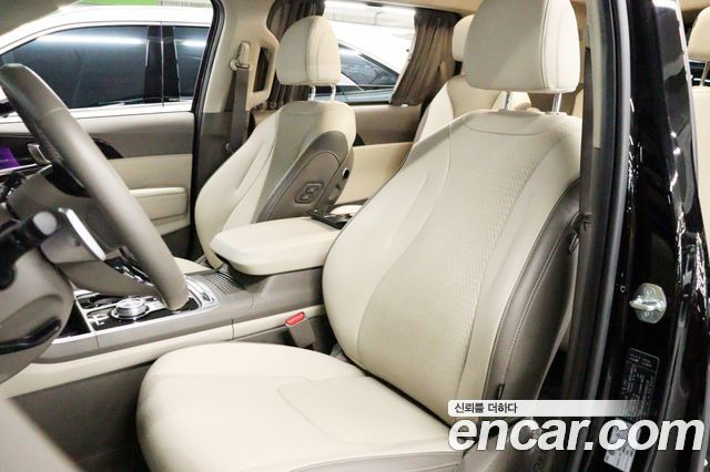 Kia Carnival (IV) HEV 9-Seater Hi-Limousine Signature 2025 — фото 10