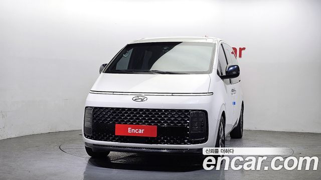 Hyundai Staria L3.5 Lounge 7-Seater Mobility 2022 — фото 3