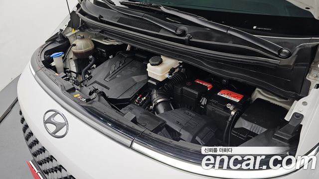 Hyundai Staria L3.5 Lounge 7-Seater Mobility 2022 — фото 6