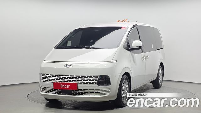 Hyundai Staria Cargo 3-Seater Modern 2023 — фото 1