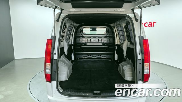Hyundai Staria Cargo 3-Seater Modern 2023 — фото 20
