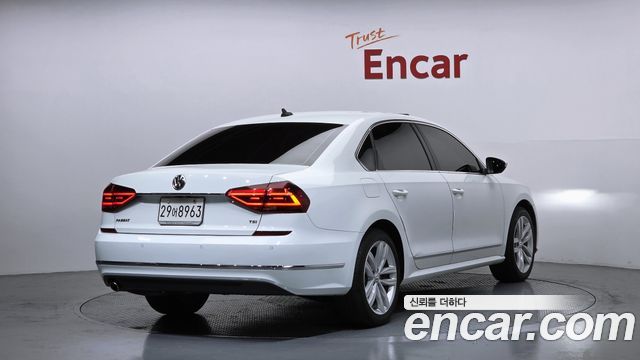 Volkswagen Passat 2.0 TSI B7 2018 — фото 2