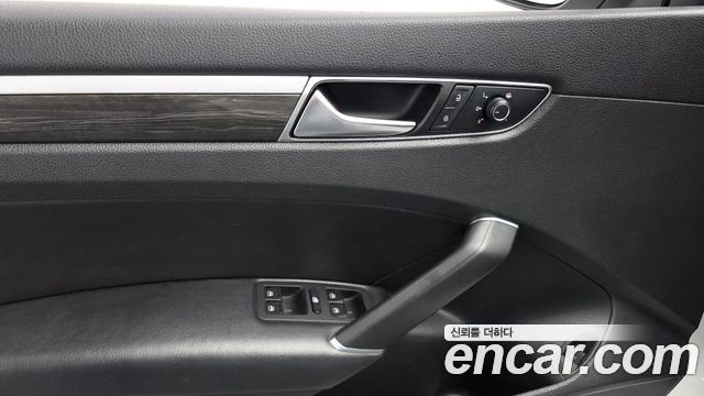 Volkswagen Passat 2.0 TSI B7 2018 — фото 17
