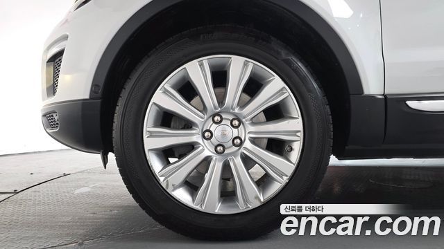 Land Rover Range Rover Evoque 2.0 TD4 HSE 2019 — фото 5