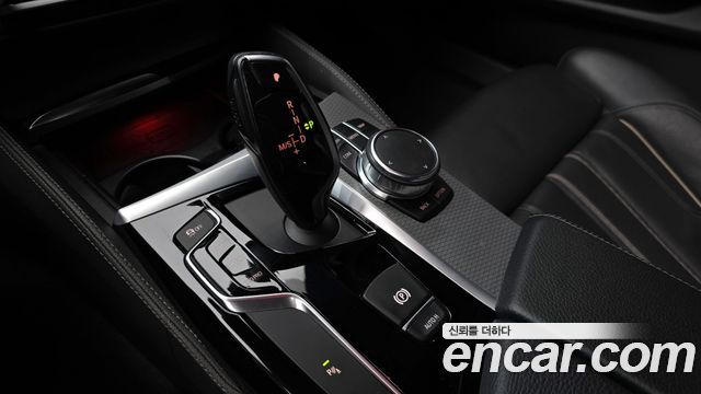 BMW 5 Series (G30) 530i M Sport Package 2018 — фото 9