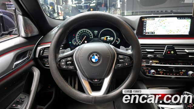 BMW 5 Series (G30) 530i M Sport Package 2018 — фото 14