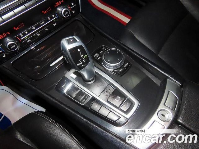 BMW 5 Series GT (F07) GT 30d xDrive 2014 — фото 9