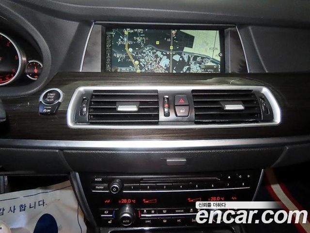 BMW 5 Series GT (F07) GT 30d xDrive 2014 — фото 15