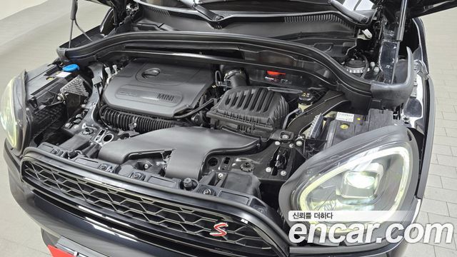 MINI Cooper S Countryman ALL4 Classic Launch Pack 2nd 2023 — фото 6