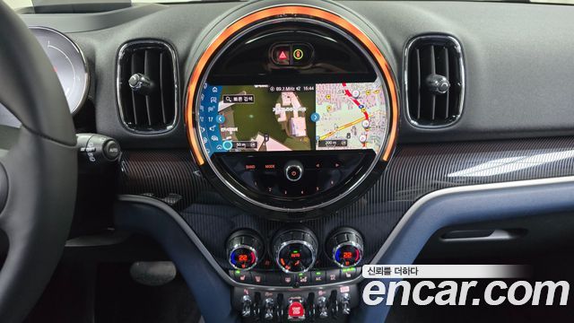 MINI Cooper S Countryman ALL4 Classic Launch Pack 2nd 2023 — фото 18