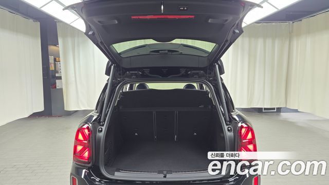 MINI Cooper S Countryman ALL4 Classic Launch Pack 2nd 2023 — фото 24