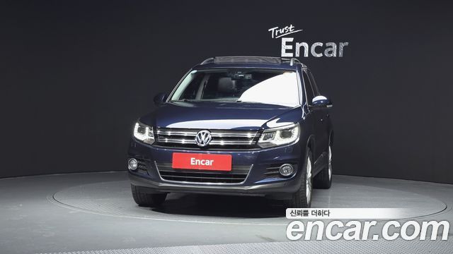 Volkswagen Tiguan 2.0 TDI  Premium 5N 2012 — фото 3