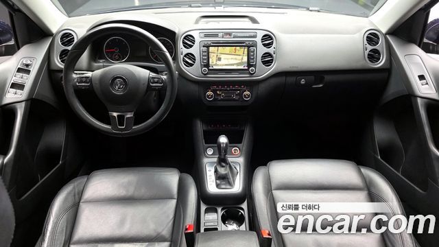 Volkswagen Tiguan 2.0 TDI  Premium 5N 2012 — фото 7