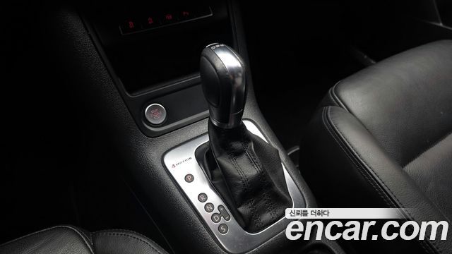 Volkswagen Tiguan 2.0 TDI  Premium 5N 2012 — фото 9