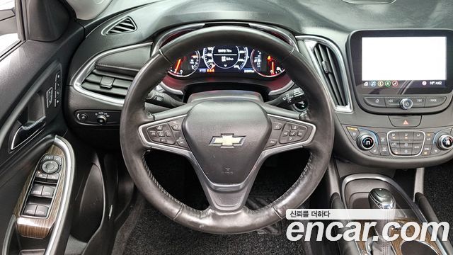 Chevrolet Malibu 2.0 Turbo Premier Special 2019 — фото 13