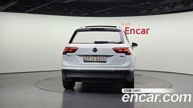 Volkswagen Tiguan (II) 2.0 TDI 4Motion Prestige 2020 — фото 4