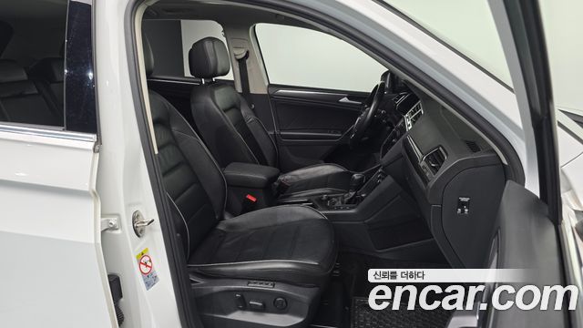 Volkswagen Tiguan (II) 2.0 TDI 4Motion Prestige 2020 — фото 10