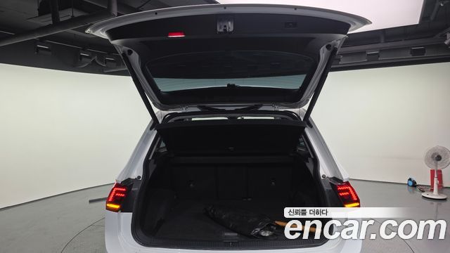 Volkswagen Tiguan (II) 2.0 TDI 4Motion Prestige 2020 — фото 20