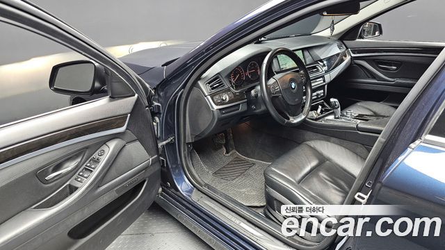 BMW 5 Series (F10) 520d 2011 — фото 11