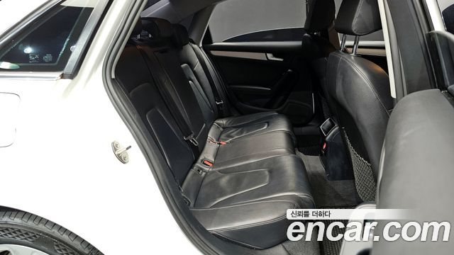 Audi A4 30 TDI B8 2015 — фото 12