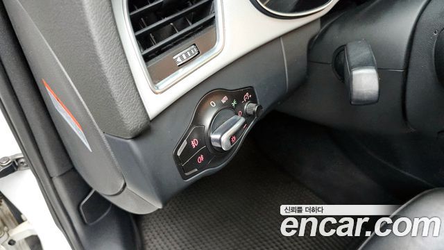 Audi A4 30 TDI B8 2015 — фото 17