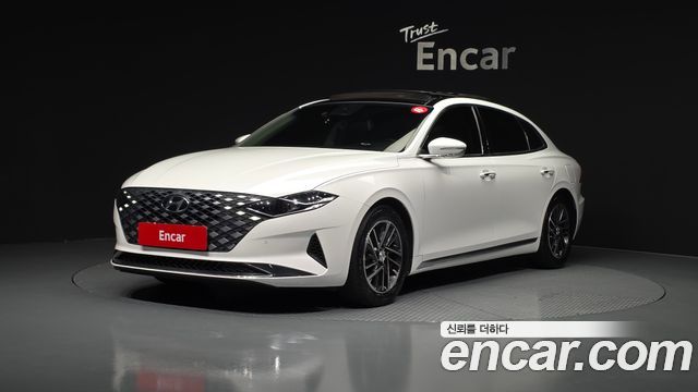 Hyundai Grandeur (IG) 3.0 LPi Rent Car Premium