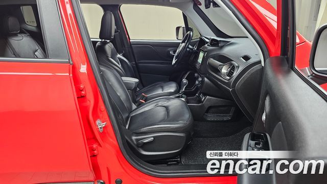 Jeep Renegade 2.4 Limited 2021 — фото 11