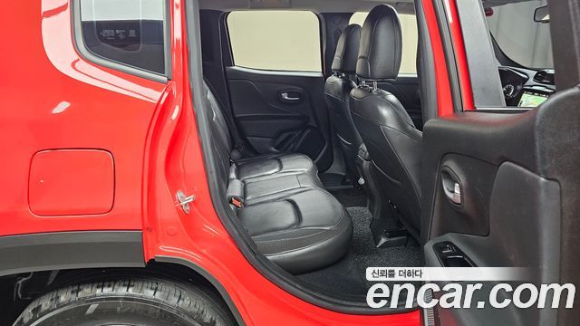 Jeep Renegade 2.4 Limited 2021 — фото 12