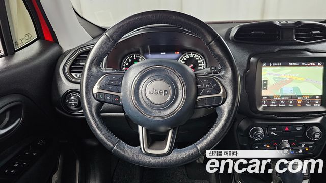 Jeep Renegade 2.4 Limited 2021 — фото 13